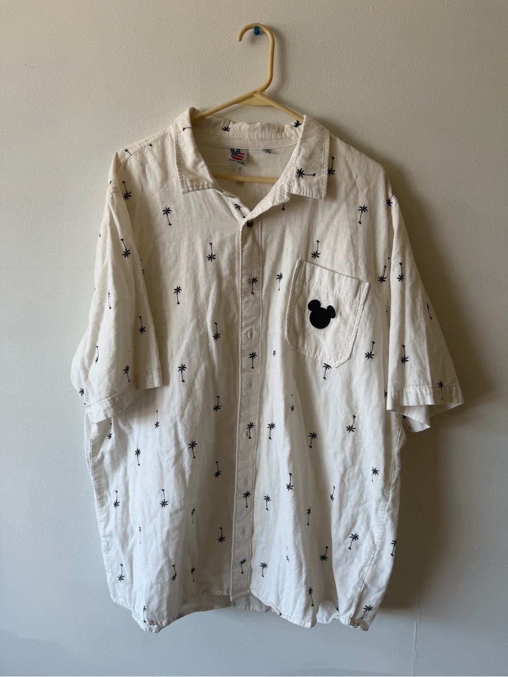Junk Food White Short-Sleeve Button-Down Shirt with Black Palm & Mickey Pocket